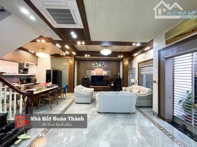 130m2 biệt thự 3 tầng view công viên gần vòng xuyến Lê Hồng Phong - 1