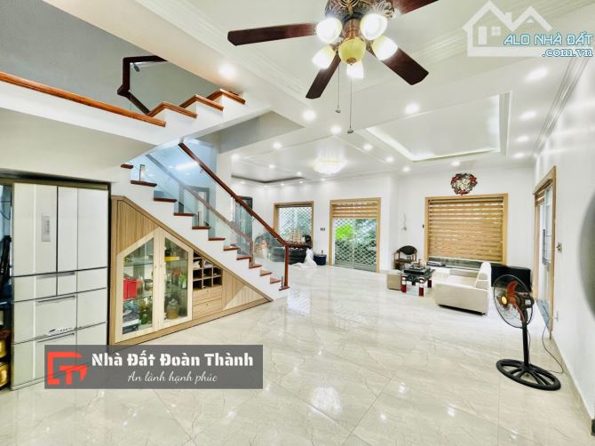 130m2 biệt thự 3 tầng view vườn hoa khu đô thị ngã 5 sân bay Cát Bi - 1