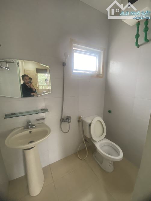 Cho thuê căn hộ đủ tiện nghi phố Nguyễn Công Trứ - 2