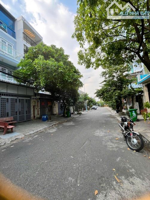 Bán Lô đất mặt tiển 447 Lê Văn Việt, đường rộng 12m, TNP A, 72m2, nhỉnh 7.5 tỷ - 2