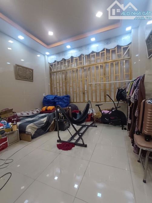 quận 8, ô tô ngủ nhà ,4 tầng, ngang hơn 4m ,phường 1 ,nhỉnh 8,x tỷ - 2