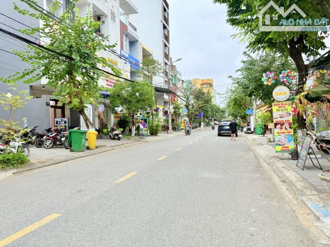Hàng Hiếm Đầu Tư! Cặp đất biển Nguyễn Xuân Khoát - 200m2 -2 tầng - DT 45 Tr/T - 3x tỷ - 2