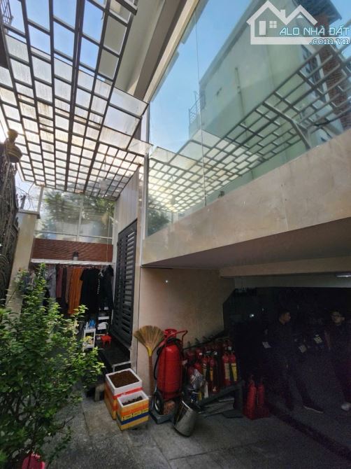 BÁN NHÀ HẺM NGUYỄN THỊ THẬP - CHDV DÒNG TIỀN HƠN 100TR/TH - 5 TẦNG 120M2 - CHỈ 25 TỶ - 2