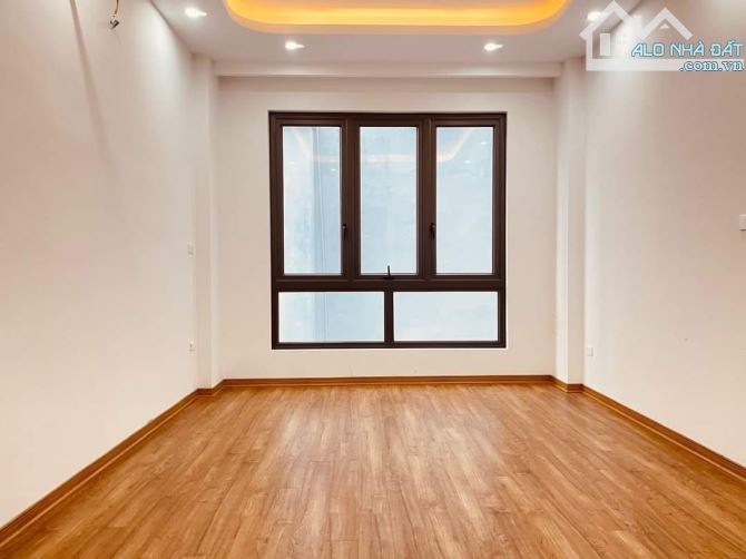 Bán nhà Định Công, 44m2, 5 tầng, thang máy, ô tô tránh, 10.3 tỷ - 2