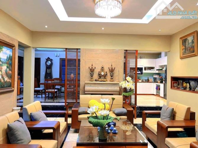 Phân lô Yên Lãng- Thái Thịnh - 85M - mt 6.7M - 21 Tỷ - lô góc 2 ô tô tránh. - 2