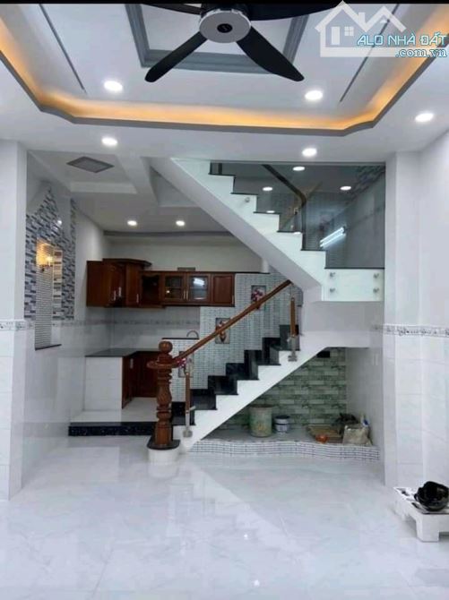 Cơ hội vàng sở hữu ngay nhà Trần Hưng Đạo, Q.5 61m² chỉ 2 tỷ 690 -HĐT 14tr/tháng -1T1L-SHR - 2