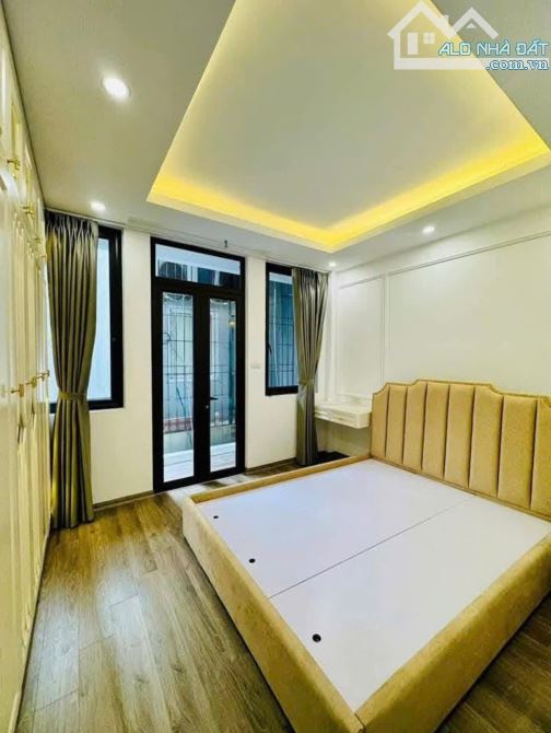 Cơ Hội Vàng: Căn Nhà 50m2 SHR 4PN, Full Nội Thất Giá Chỉ 2,650 Tỷ Tại Đ.Hoàng Hoa Thám, BT - 2