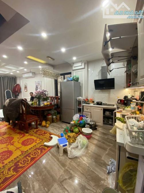 Bán Nhà 42m2 tại Bồ Đề Long Biên 11,5Tỷ , Vị Trí Trung Tâm  Lô Góc Ngõ Thông  Ôtô Tránh - 1