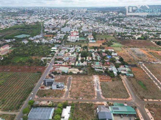 Đất đấu giá Thủ Khoa Huân ngay siêu thị BigC - 2