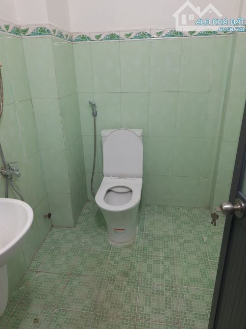Cho Thuê Kho Xưởng 17 x 42m Tân Thới Nhất Phan Văn Hớn Quận 12 đường Xe contaire - 2