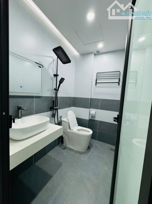 BÁN NHÀ 4Tx35m2 GIÁ 2.5 TỶ GẦN ĐẠI HỌC TD - TT, GẦN CHỢ, UBND, ĐẦY ĐỦ TIỆN NGHI - 2