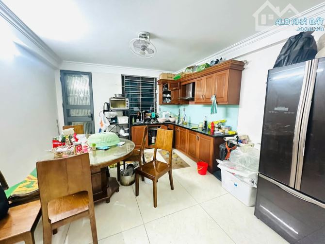 Bán nhà phân lô Phùng Chí Kiên 70m2, 4 tầng, 20m ra phố gara ô tô, kinh doanh, chỉ 21 tỷ. - 2