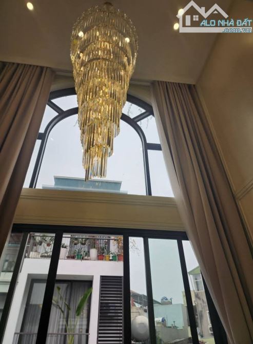 Hót! Hai Bà Trưng - Mặt phố Yên Lạc 7tầng Thang Máy Nội Thất Hiện Đại Gara 2 xe Ở Vip Kd t - 2
