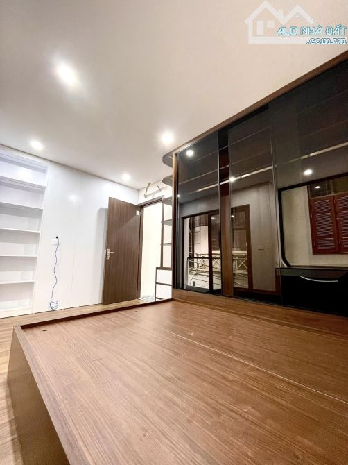Bán Nhà Vũ Trọng Phụng, Thanh Xuân  6 Tầng THang Máy - Nhà Mới. - 2