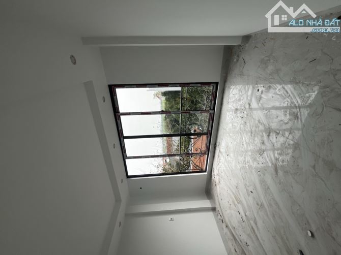 NHÀ 5T MỚI TINH*TỔ 16 ĐỒNG MAI*15M RA Ô TÔ,GẦN CHỢ,TRƯỜNG HỌC,SÁT XE BÍP 124,ĐÊ ĐỒNG MAI. - 2