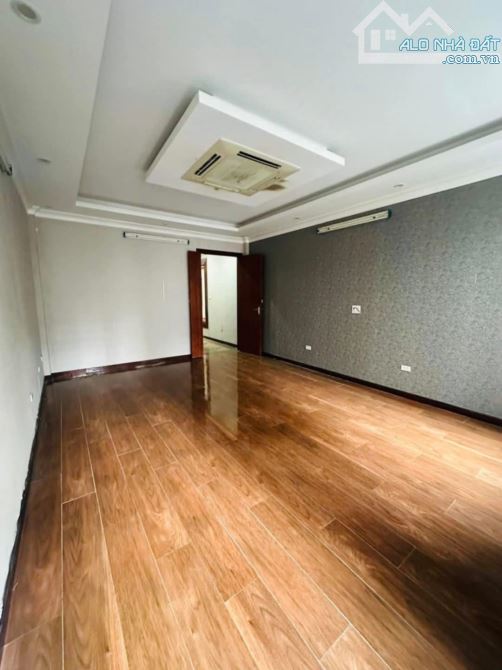 Mặt Phố Linh Lang 7 Tầng Thang Máy 100m MT 4.5m. Kinh Doanh Tòa Văn Phòng. Giá Cực Tốt - 3