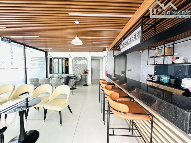 Tòa Văn Phòng Hạng A- Lô Góc Bề Thế-Phố Nguyễn Xiển 96/120m, 9Tầng,MT 20m 98 Tỷ - 3