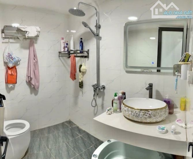Định Công Thượng 44m2. Giá chào 8.55 tỷ. Full nội thất - 3