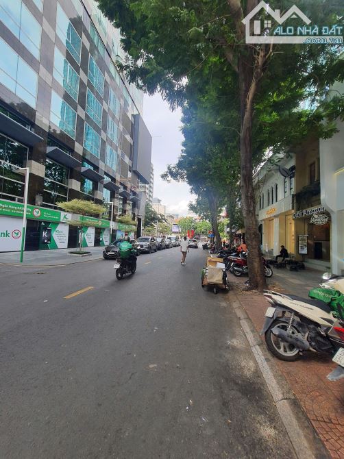 NGANG 4,8M – TRUNG TÂM BẾN NGHÉ – SỐ 21 HUỲNH THÚC KHÁNG,QUẬN 1.!! - 3