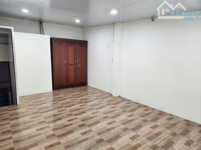 NHÀ 2 MẶT TIỀN - 2 THOÁNG VĨNH VIỄN GIẢI PHÓNG - 35M 2 TẦNG 2 NGỦ GIÁ 2,1 TỶ - 3