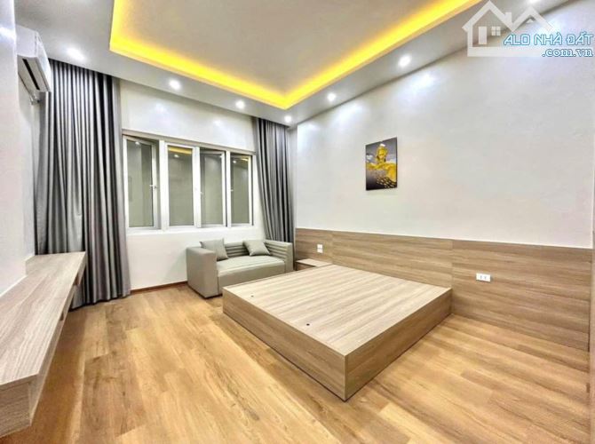 Căn Nhà Bên Hồ Bá Kiện, Quận 10 Với 60m2 SHR 1T1L2PN Có Sẵn HDT15Tr Chỉ Với 3,5Tỷ LH Ngay - 3