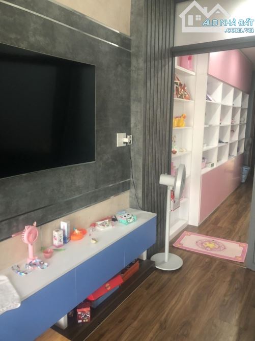 HỒNG BÀNG -P.9-Q.6- DƯỚI CHÂN CẦU VƯỢT CÂY GÕ -KHÔNG LỘ GIỚI- DT: 4*18,- CHỈ 16 TỶ - 3