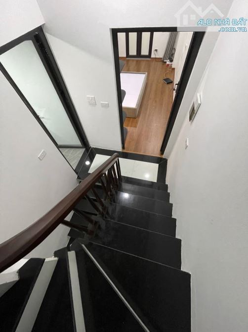 BÁN NHÀ LÊ THANH NGHỊ - HAI BÀ TRƯNG - DÒNG TIỀN 300TR/NĂM30m² x 6 tầng*MT5m*6.150 tỷ - 3