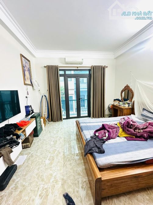 Bán nhà phân lô Phùng Chí Kiên 70m2, 4 tầng, 20m ra phố gara ô tô, kinh doanh, chỉ 21 tỷ. - 3
