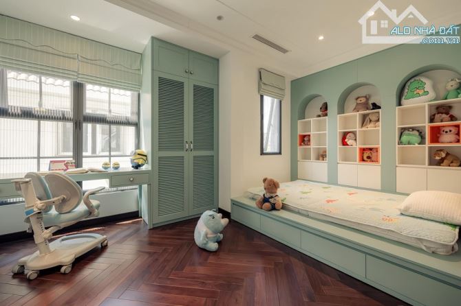 BÁN BT P.LÔ V.I.P NGÕ 2 GIẢNG VÕ - 290M2 3.5TẦNG - FULL NỘI THẤT, OTO TRÁNH ĐỖ, 86TỶ. - 3