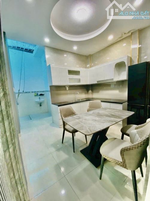 HẺM BA GÁC TẬN CỬA - 51M2, 3 PHÒNG NGỦ, GIẾNG TRỜI THÔNG THOÁNG - PHƯỜNG 1, QUẬN 8 - 3