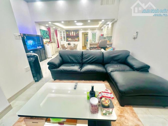 BÁN NHÀ HẺM NGUYỄN THỊ THẬP - CHDV DÒNG TIỀN HƠN 100TR/TH - 5 TẦNG 120M2 - CHỈ 25 TỶ - 4