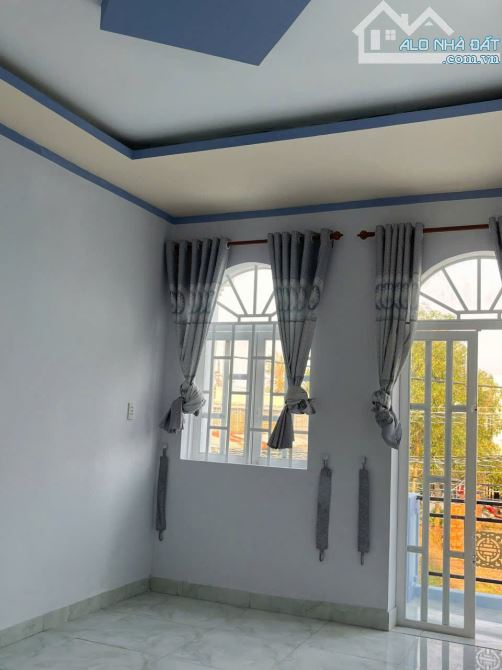 Bán nhà lầu Mỹ Hạnh Bắc 112m2 giá 1ty4 đẹp kiên cố đầy đủ công năng - 4