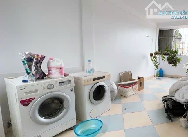 Định Công Thượng 44m2. Giá chào 8.55 tỷ. Full nội thất - 4