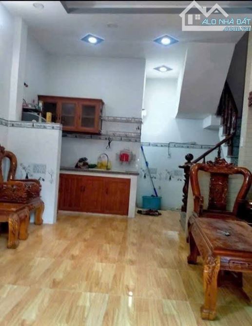 nhà vào ở liền đường võ văn vân bên hông quân đội ấp 1 vĩnh lộc B dân cư hiện hữu đông - 4