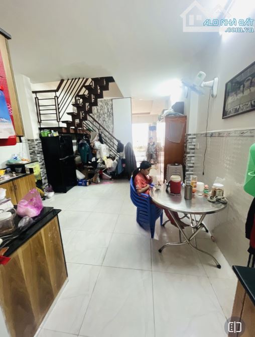 Bán Nhà Q12 - Trường Chinh - Chợ Lạc Quang - 56M2 ( 4x14 )- 2 Tầng- 2 PN - Nhinh 3Tỷ. - 4