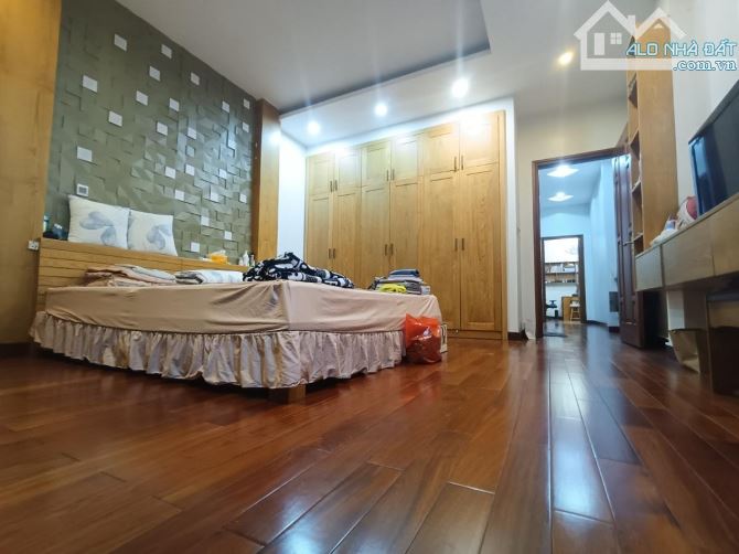 BÁN PHÂN LÔ QUÂN ĐỘI , Ô TÔ TRÁNH LÊ TRỌNG TẤN , THANH XUÂN , 95M, MT 4,6M - 4
