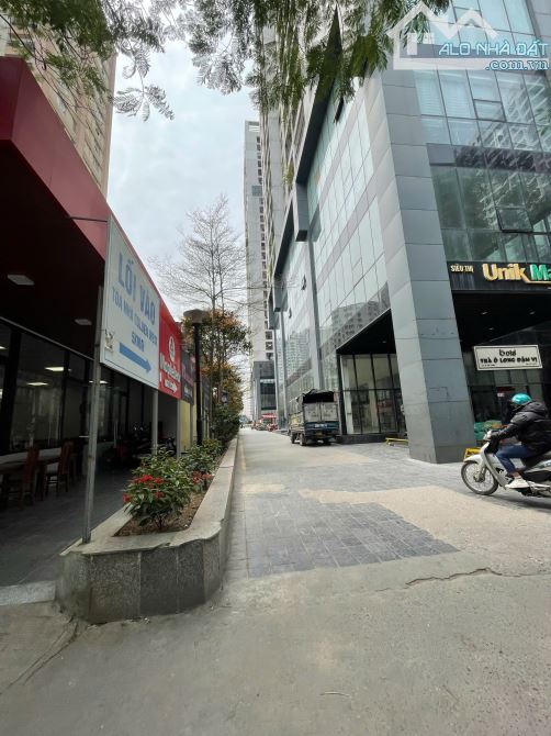 Cần bán gấp căn chung cư 02 Lê Văn Thiêm (Golden West): 92m2, 3 PN, 2VS - 4