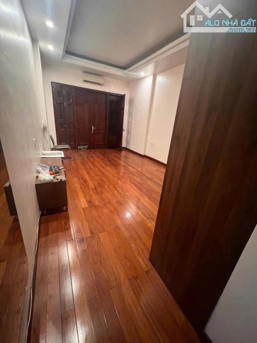 Cho thuê nhà riêng Nguyễn Ngọc Nại, ngã tư Sở DT 65 m2 x 4 tầng ô tô đỗ cửa 20 triệu/tháng - 4