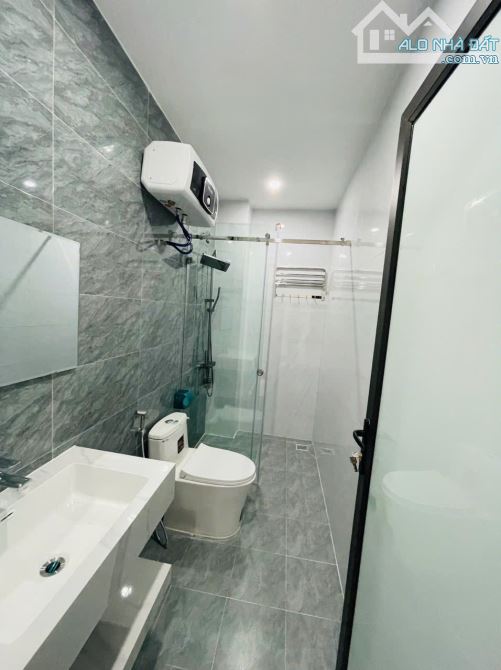 BÁN NHÀ 46m x 4 TẦNG CHỢ ĐÔN THIÊN LÔI LÊ CHÂN 46M GIÁ 3,85 TỶ Ô TÔ ĐỖ CỔNG - 4