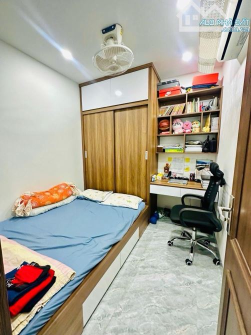 SIÊU PHẨM HOÀNG CẦU-NHÀ MỚI Ở NGAY 7 TẦNG THANG MÁY- ĐẲNG CẤP HOÀNG GIA - 4