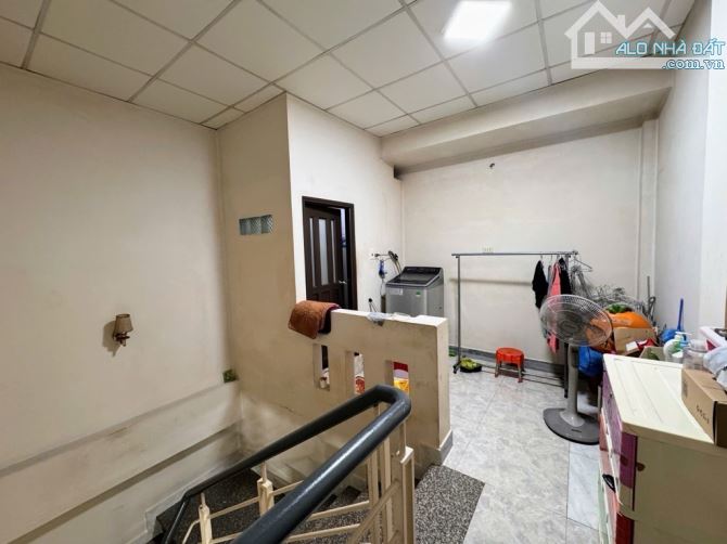 HẺM XE HƠI 5M  LÊ VĂN QUỚI - NGÃ TƯ 4 XÃ - NHÀ MỚI ĐẸP 2 TẦNG 3 PHÒNG NGỦ 42M2 CHỈ 4.35 TỶ - 4