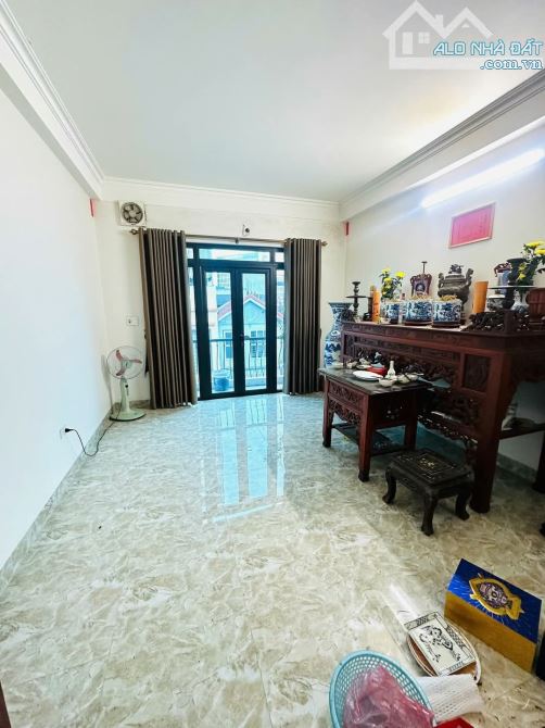 Bán nhà phân lô Phùng Chí Kiên 70m2, 4 tầng, 20m ra phố gara ô tô, kinh doanh, chỉ 21 tỷ. - 4
