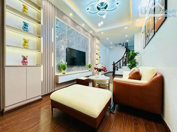 Bán nhà 6 tầng Láng Hạ, DT 29m, dân xây, mới ở ngay, giá 6.7 tỷ - 4