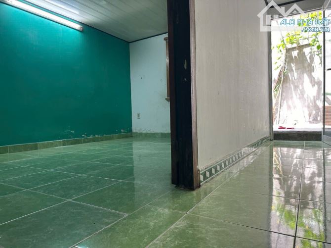 Bán nhà mặt tiền đường Trường Sơn cách biển 950m, cạnh chung cư PH,Nha Trang.Dt: 90,3m2 - 4