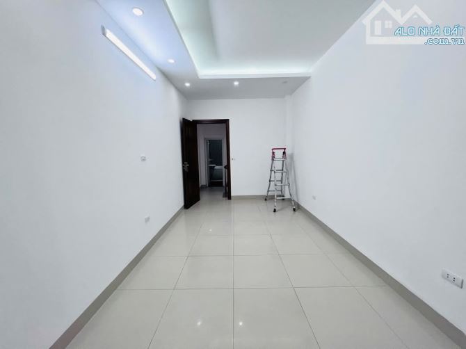 6.4 TỶ, 30M2, 4 TẦNG, MẶT TIỀN 3.1M, PHỐ NHÂN HÒA – BA GÁC ĐỖ CỬA – GẦN Ô TÔ, GẦN PHỐ - 5