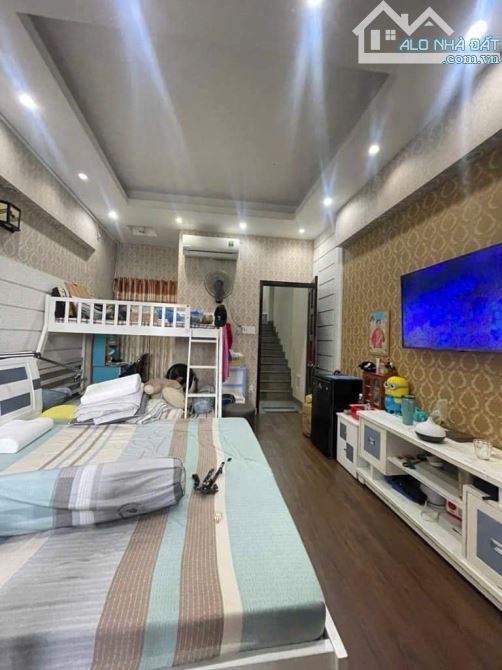 7 tỷ xíu, HOÀ BÌNH,TÔ HIỆU, NGAY ĐẦM SEN, 4 TẦNG, 56M2(4x15M) , HẺM XE HƠI 8M - 5