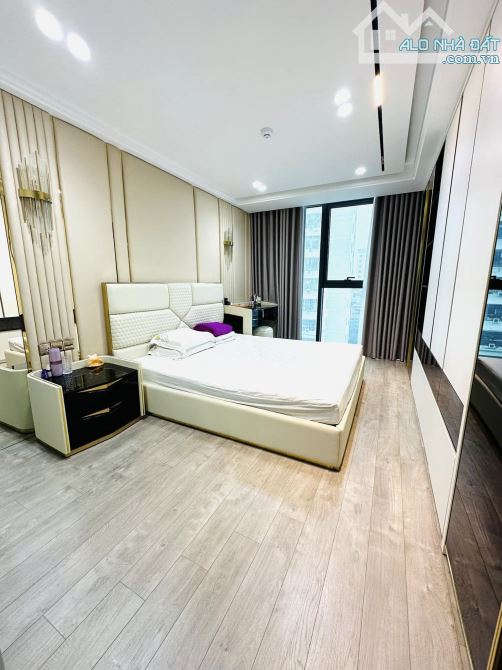 Tòa Văn Phòng Hạng A- Lô Góc Bề Thế-Phố Nguyễn Xiển 96/120m, 9Tầng,MT 20m 98 Tỷ - 7