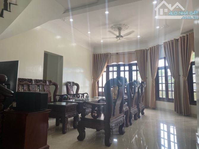 BIỆT THỰ SÂN VƯỜN ĐƯỜNG TÔ KÍ 25X70 ĐƯỜNG LỚN FULL NỘI THẤT SANG TRỌNG LỊCH LÃM - 7