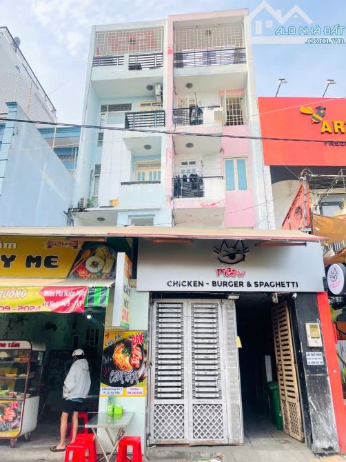 CHDV 16 phòng mặt tiền DS 1 - 165m2 - 22T - 7