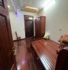 Cho thuê nhà Cầu Giấy – Dịch Vọng DT 138m x 4 tầng, sân rộng, đủ đồ giá thuê 23tr/th